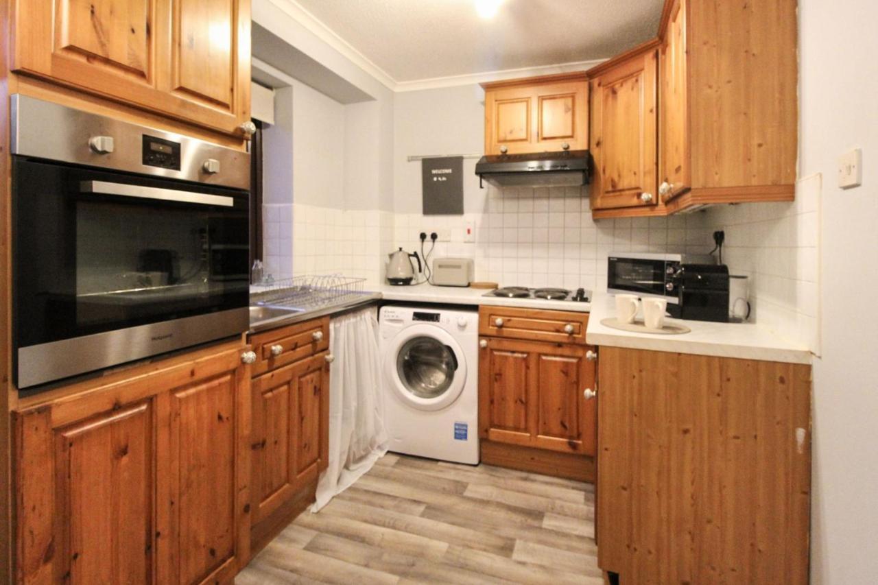 Comfortable 2 Bedroom House With Free Parking Nottingham Exterior photo