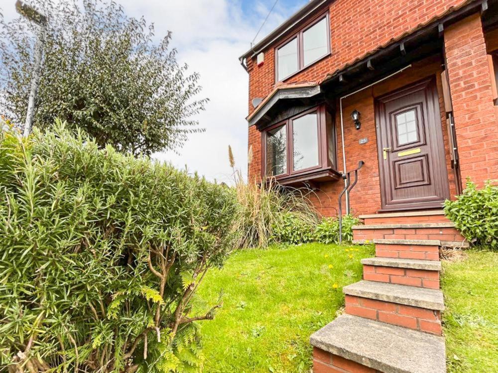 Comfortable 2 Bedroom House With Free Parking Nottingham Exterior photo